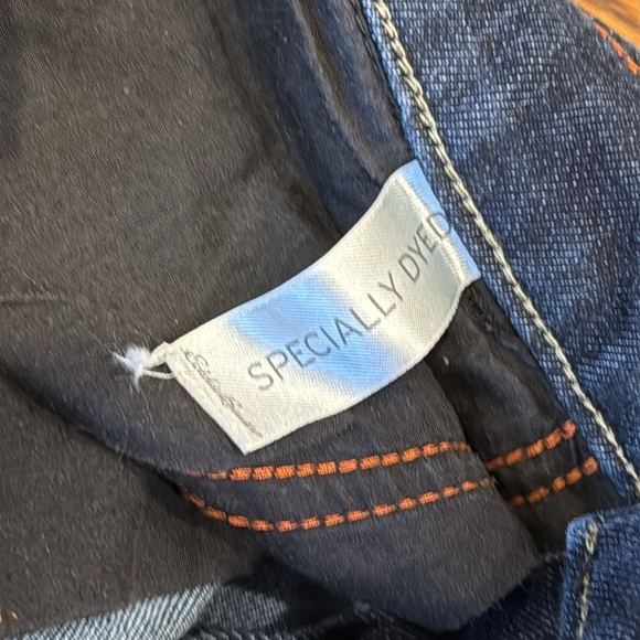 Eddie Bauer Women’s 6 Curvy Trouser Flare Denim Jean Dark Wash Specially Dyed - Picture 6 of 8